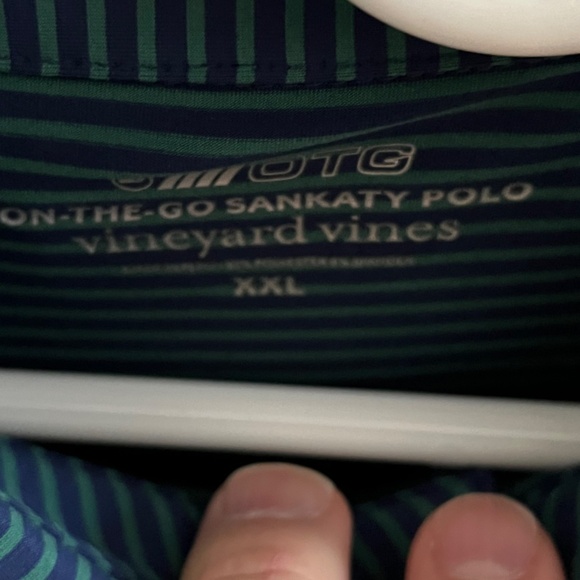 Vineyard Vines - Picture 7 of 7